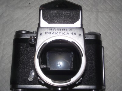 HANIMEX PRAKTICA 66, MEDIUM FORMAT FILM CAMERA WITH REFLEX FINDER