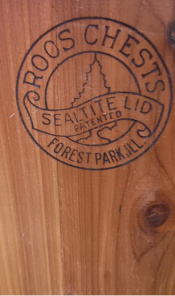 Cofre de cedro Roos Sweetheart Forest Park, Il vintage de los años 50 Foto 3 de 4
