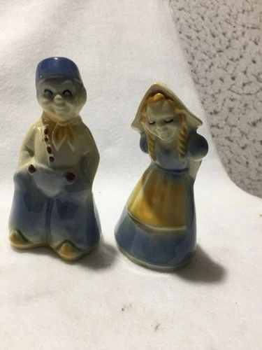 VTG Shawnee Pottery Dutch Boy and Girl Salt And Pepper Shakers Ceramic USA 323