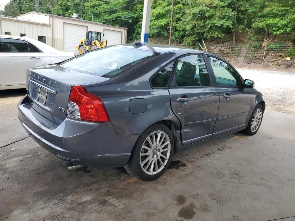 Used Deck Lid fits: 2011 Volvo 40 SERIES 5 cylinder w/o spoiler Grade A - Изображение 4 из 4