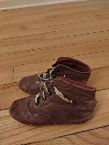 Vintage Antique Late 19th Century Brown Leather Lace Up Baby Shoes