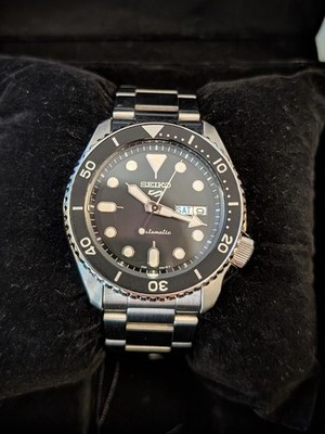 Seiko 5 Sport Herrenuhr Automatik Edelstahl schwarz Day-Date SRPD55K1