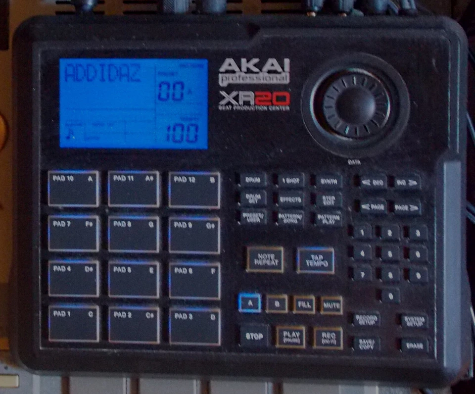 Akai XR 20