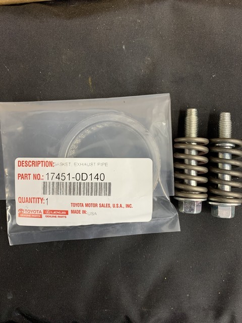 Toyota 17451 0r010