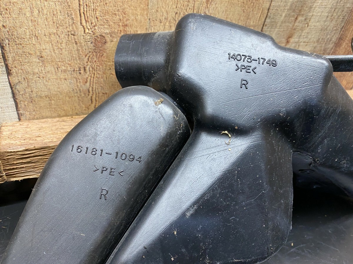 2001 00 01 KAWASAKI ZX12R ZX12 OEM LEFT & RIGHT RAM AIR DUCT