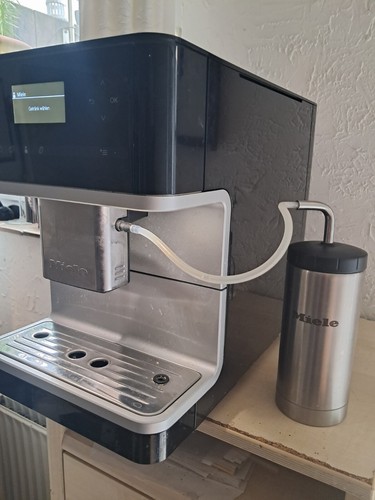 Miele CM 6350 BlackEdition 1500W Kaffeevollautomat - Schwarz