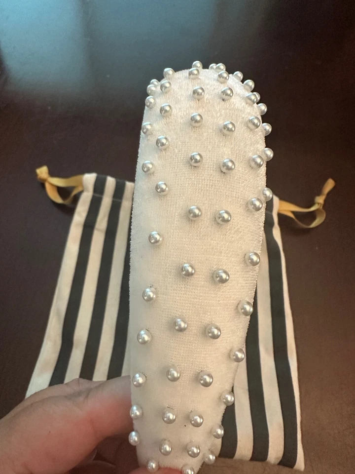 Faixa de cabeça Lele Sadoughi White Pearl Velvet Alice (nova, esgotada) - Imagem 4 de 4