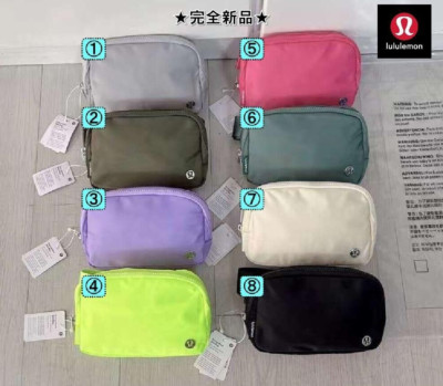 lululemon - 未使用★ルルレモン lululemon 防水ポンチョ M(日本サイズ約L11号) lululemon - 未使用☆ルルレモン lululemon 防水ポンチョ M(日本