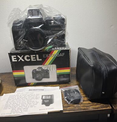 New w/ Box Exel EX 2000AF 35mm Camera Japan Built In Flash 50mm f/6.3