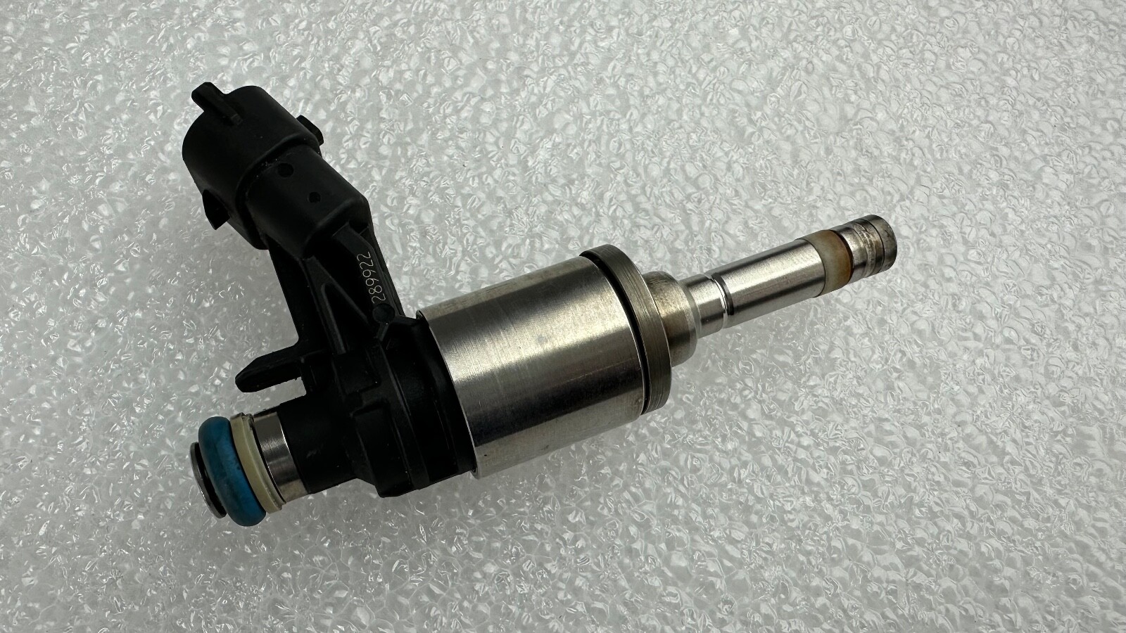 Maserati Ghibli SQ4 Injector Nozzle 0261500182 Bosch used