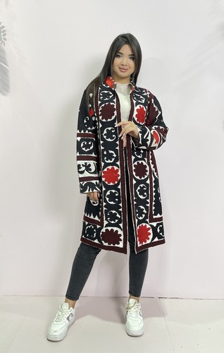 Handmade Upcycled Uzbek Suzani Embroidery Chapan Coat/Robe/Kaftan/Kimono Vintage - Afbeelding 1 van 12