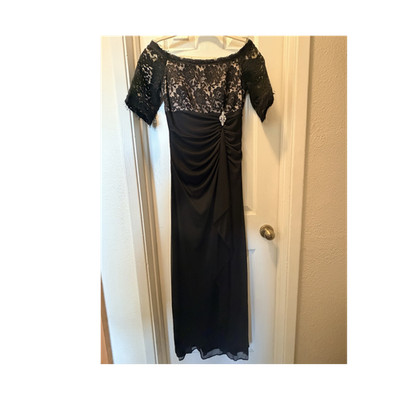 Betsy & Adam Black Lace Off-the-Shoulder Gown, Beaded Ruched, Size 6, B151  | eBay