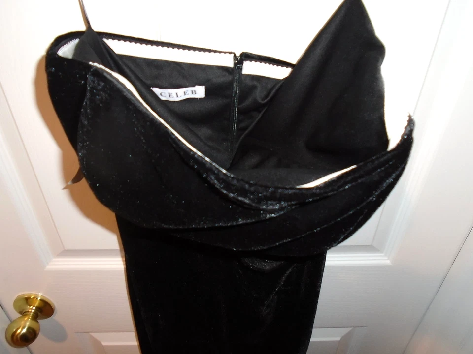 VESTIDO DE TERCIOPELO ADHESIVO CON ABERTURA LATERAL, TALLA 8 Foto 4 de 4