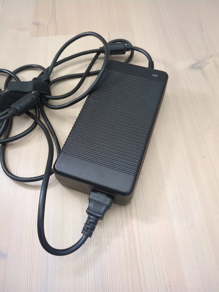 HP Original Netzteil 230W 19.5V 11.8A HSTNN-DA12 901984-003 - Bild 2 von 4