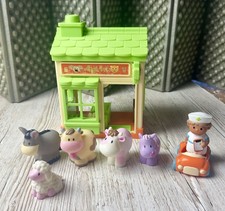 ELC HappyLand Village Vet Playset Bundle - 6 Figures Early Learning Centre +Car