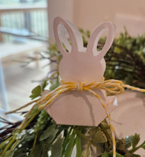 YELLOW BUNNY NUGGET CANDY HOLD Makes 6-Set 26.49