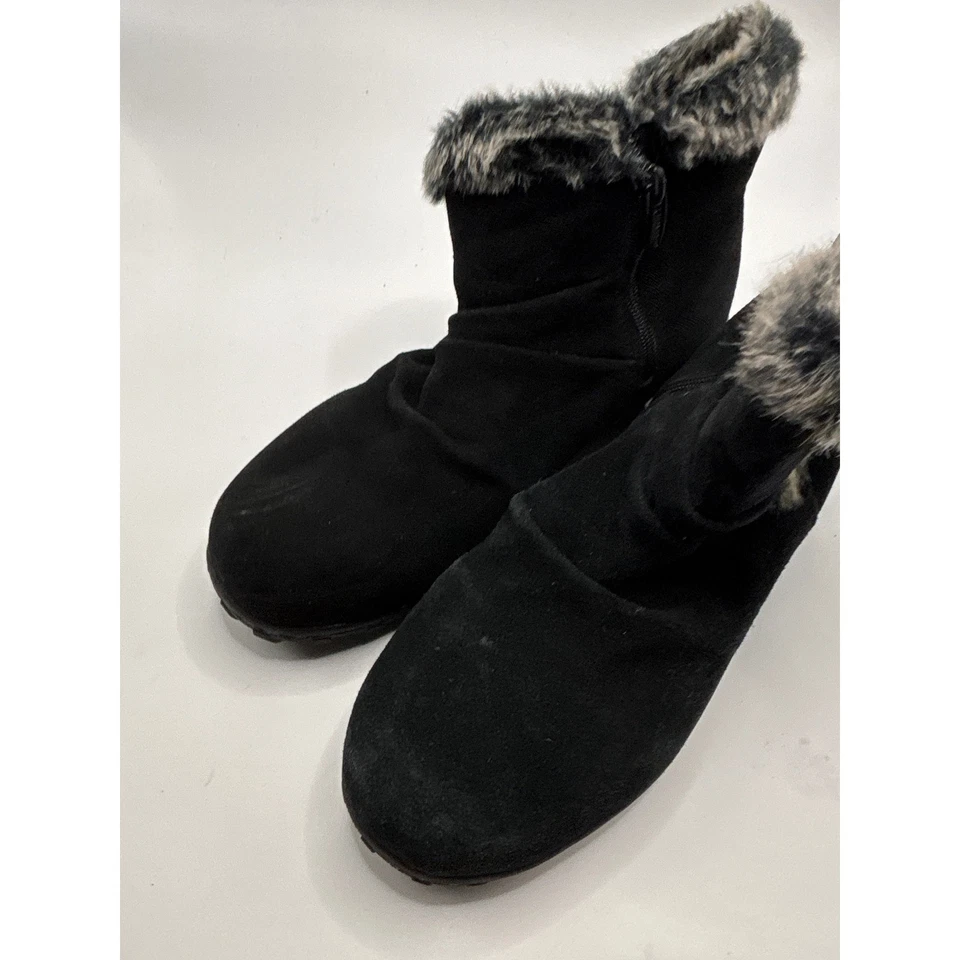 Botas de invierno Khombu negras de gamuza forradas de piel sintética para mujer talla 10 Foto 2 de 4