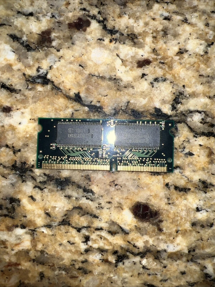 Samsung KMM466S42CT-F0 32 MB RAM - Image 2 of 2