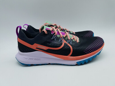 Nike React Pegasus Trail 4 - Black and Orange Nike React Pegasus Trail 4 Gore-Tex Light Carbon Cosmic Clay  main image 4