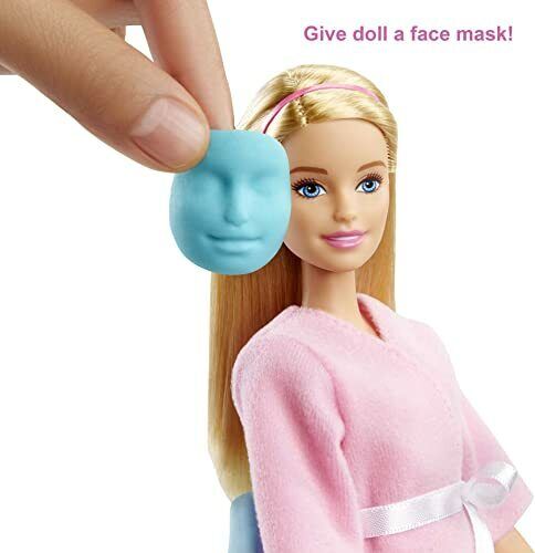 Barbie GJR84 - Wellness Gesichtsmasken Spielset Barbie-Puppe (blond) Hündchen