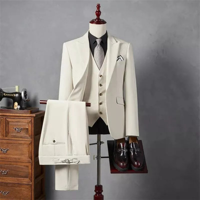 Smoking Komplett Set Herren Drei Stücke Creme Jacke Weste Schlank Hose ACB583