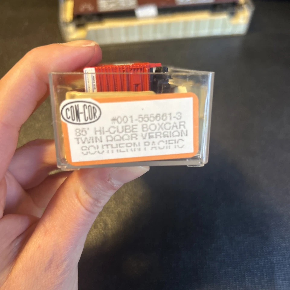 Con-Cor Southern Pacific #44 Lot Of 2 Hy-Cube Boxcar Santa Fe C-7 - Image 4 of 4