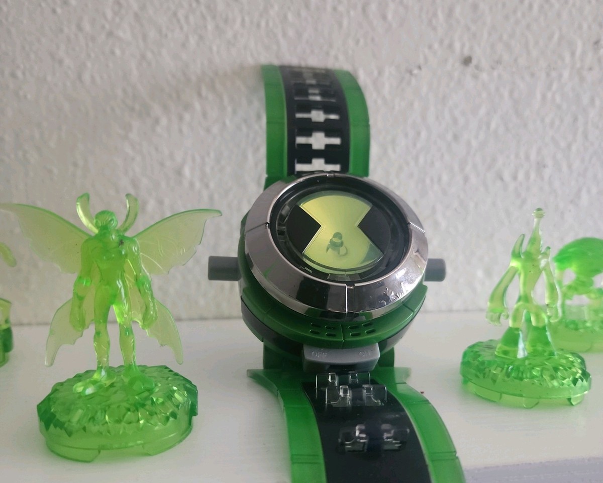 Ben 10 Alien Force Omnitrix Hero Collection Crystal Green Figures
