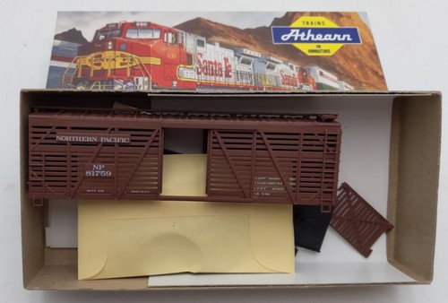 Kit Athearn 1769 escala HO Northern Pacific 40' Stock Car Road # 81759 | Condition: New