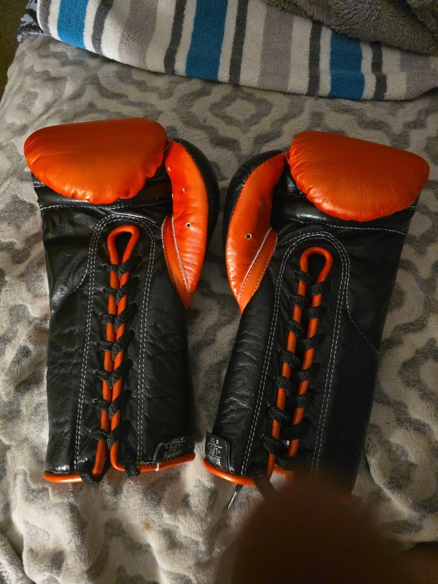 Brand New Never Worn Or Used. 8 Oz NO BOXING NO LIFE Boxing Gloves
