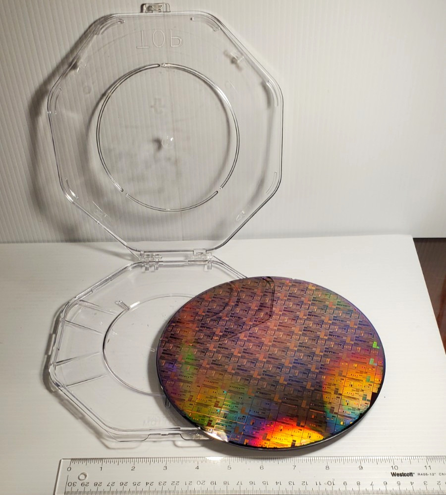 8" Copper on Silicon 200mm Semiconductor Wafer In Carrier Technology Lot PA4