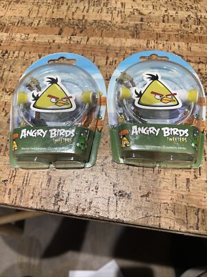 (2) ANGRY BIRDS TWEETERS EAR BUD HEADPHONES BY GEAR4 White- NEW!!!