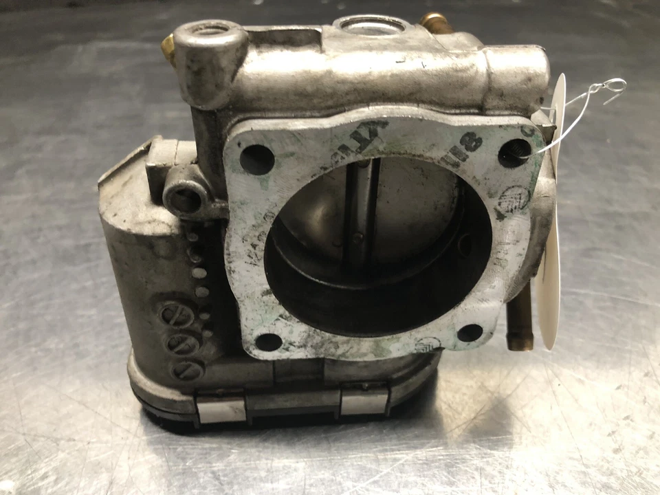 2001-2005 Volkswagen Jetta Golf Beetle 2.0 Throttle Body Valve DBW - Image 4 of 4