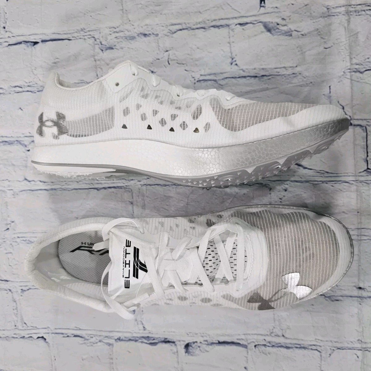 Under Armour MENS SIZE 11 Shakedown Elite Breeze White Track 