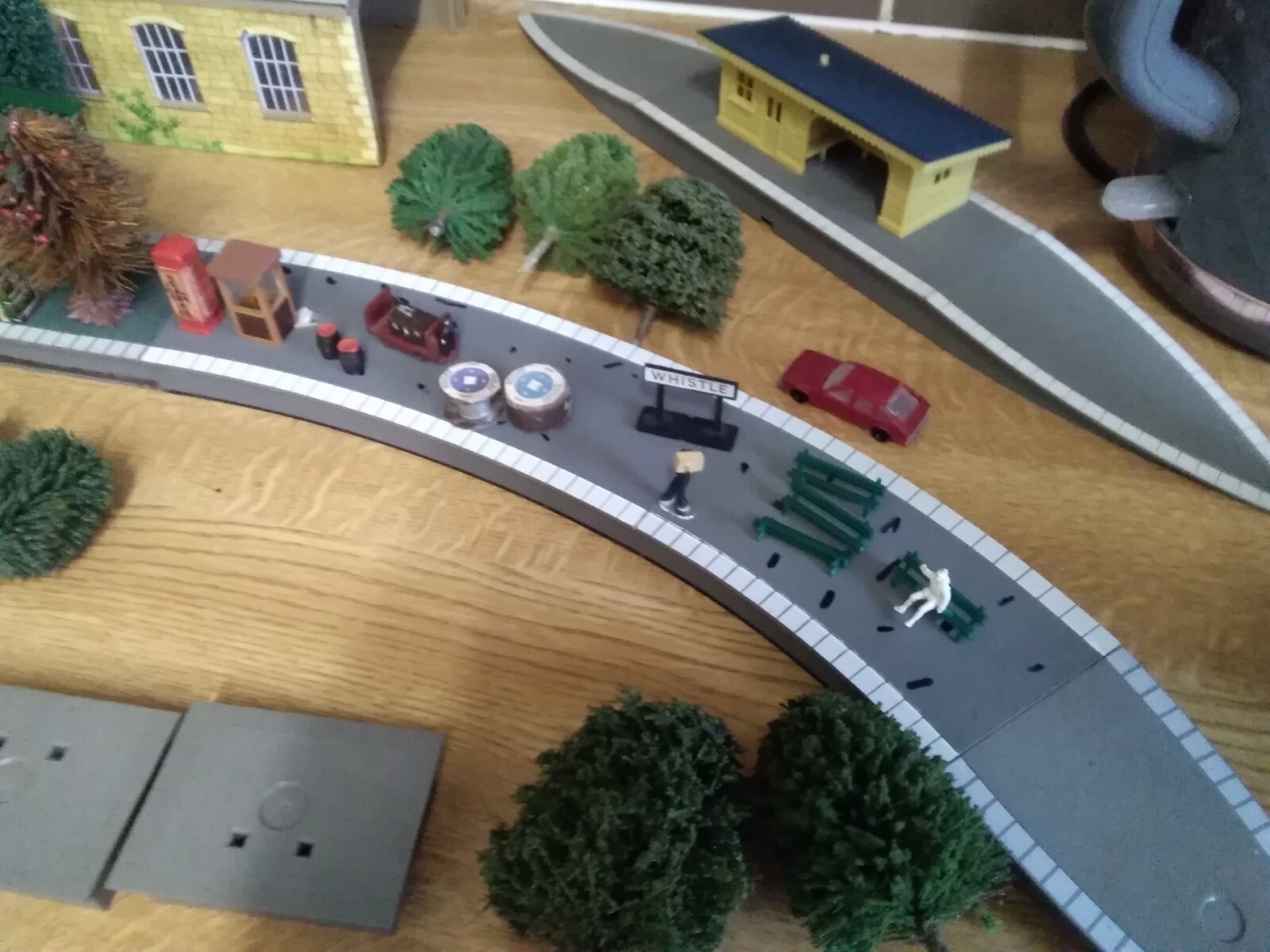 oo Gauge Job Lot Of hornby Railway Buildings, Platforms & Accessories
