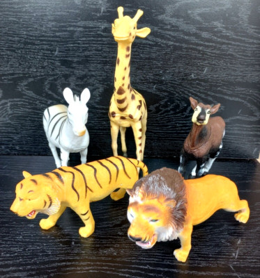 Lot of 5 Safari Wildlife Nature Figures Giraffe Zebra Okapi Lion Tiger Boley