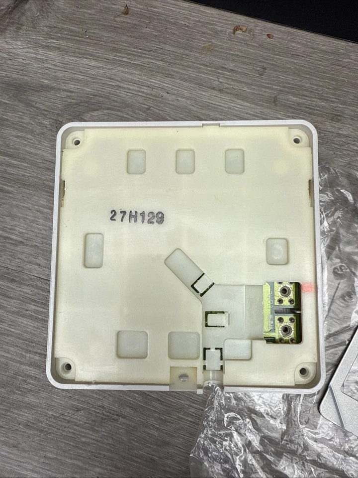 Rheem EcoSense  Main Remote Control UMC-117 27H129 - Image 3 of 3