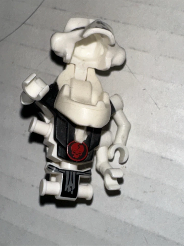 Assorted Lego Star Wars, Ninjago, Mini-figures, Weapons, & More - Image 3 of 4