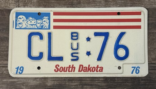 Rare/cool 1976 South Dakota Bus license plates Featuring #76-Great condition! 🔥