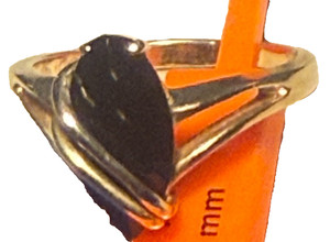 Vintage Estate 10k Gold Onyx Ring 3.9 Grams Size 7.5