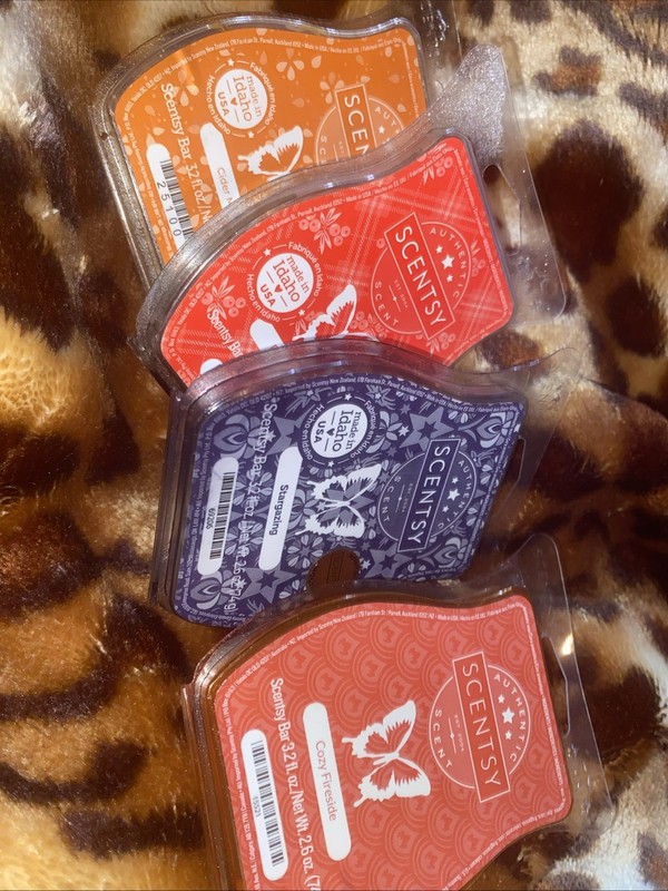 Lot Of 4 Scentsy Wax Melts **Pre-owned**