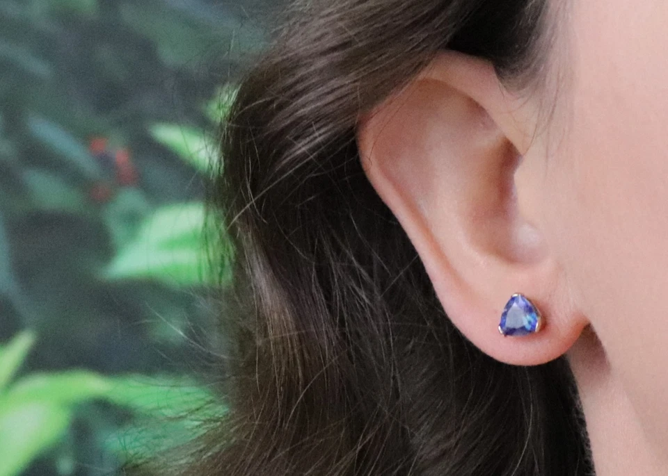 10k Yellow Gold Lab Created Alexandrite Earrings Stud Post 1/4" x 1/4" - Image 2 of 4