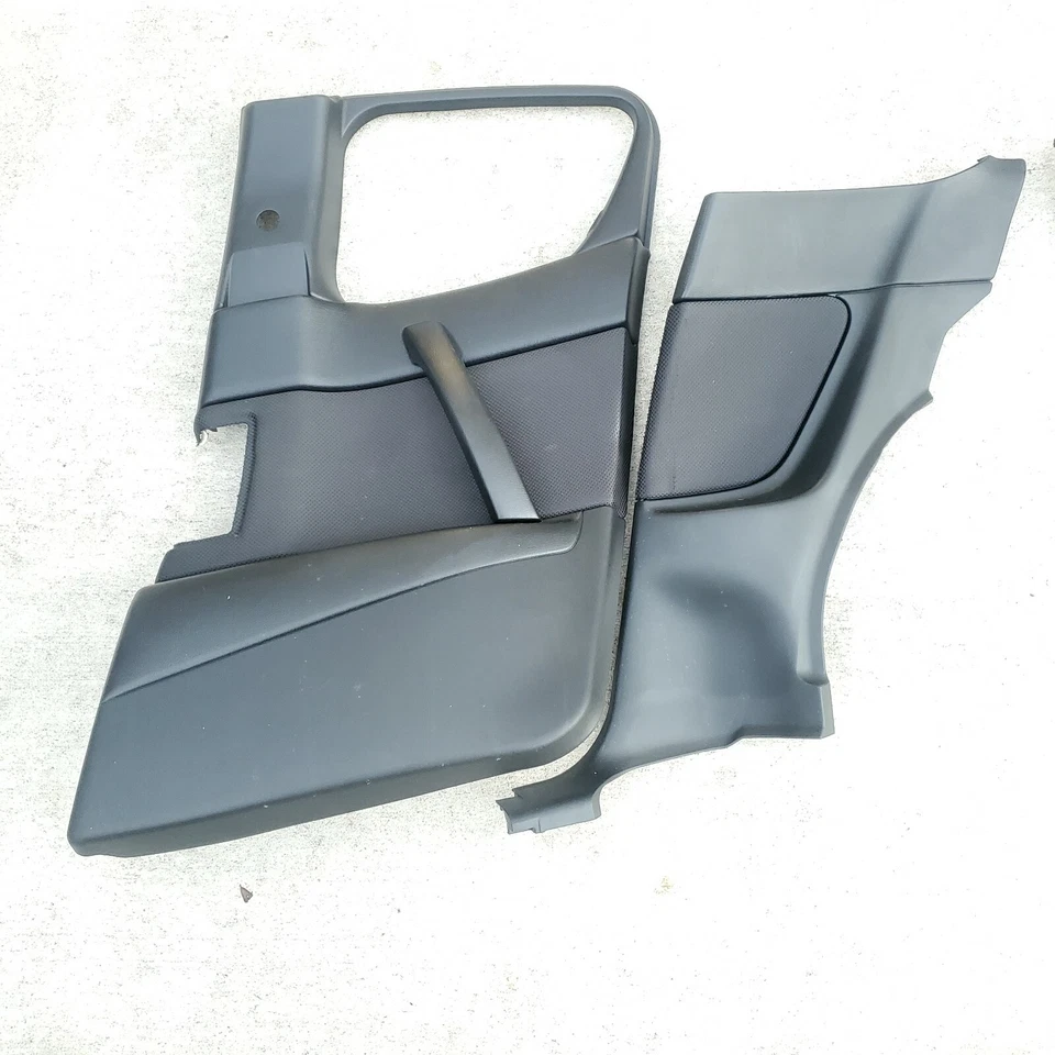 Paneles interiores de puertas traseras izquierda + derecha Mazda RX-8 2009-2011  Foto 3 de 4