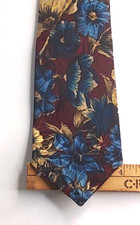 Camden Court Men's Necktie Multicolor Floral Pattern Made in the USA
