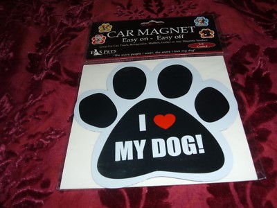 ''I LOVE MY DOG!'' DOG PAWS CAR MAGNET 5'' X 5''   NEW