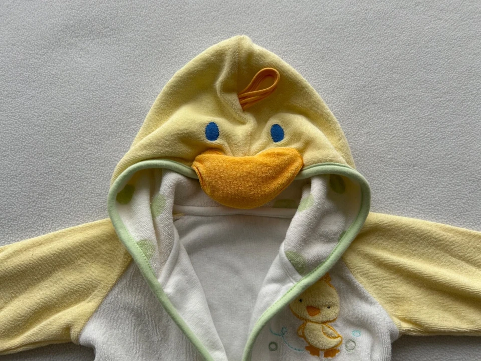 Carter's Baby Bath Beach Pool Hooded Robe Duck Chick Design 0-9 Months - Image 4 of 4