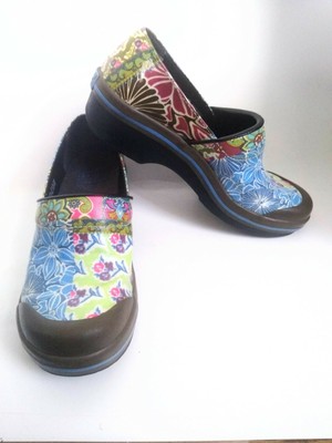 dansko rain clogs