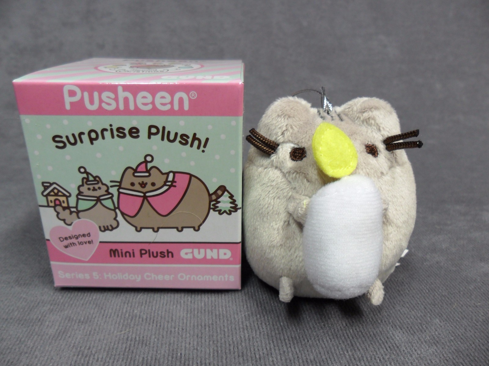 Gund NEW Pusheen Blind Box - Candle Christmas Holiday Cheer Mini Plush 1990₽