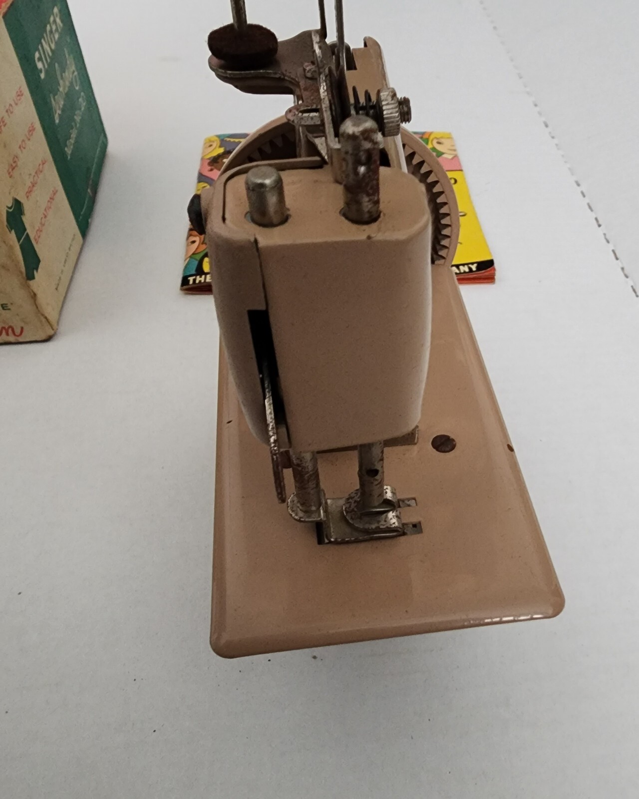 Vintage Singer Sew Handy Model 20 Child's Hand Crank Sewing Machine,VGC