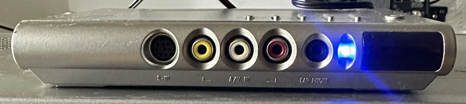 AVerMedia TVBox 9 P-Scan 3-D-MAD Multi-Channel Preview PIP Video VGA 3:2 Device - Image 2 of 4