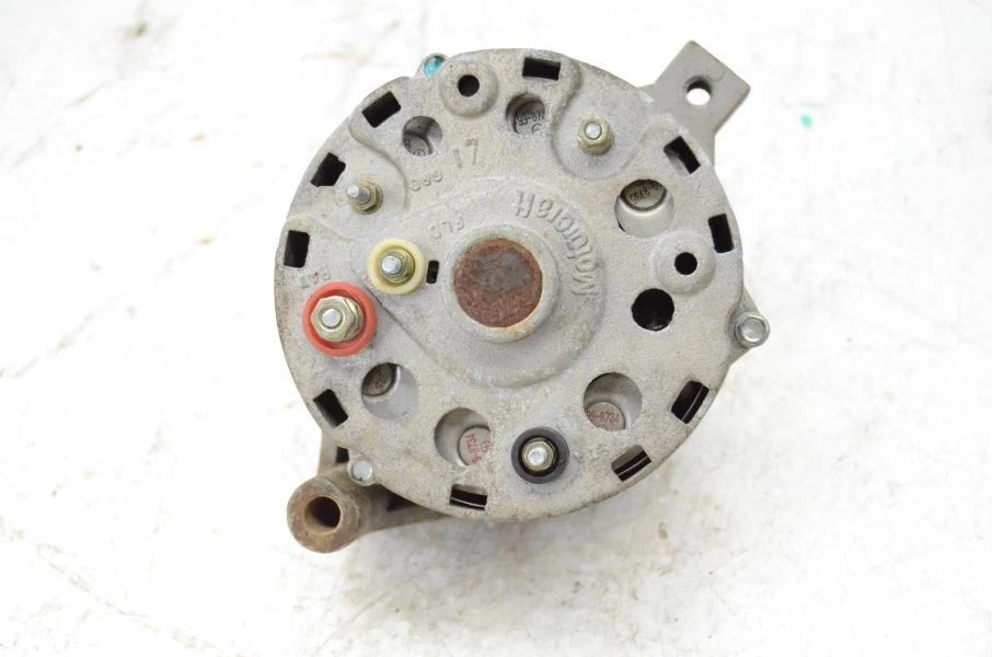 1973 Ford Maverick Engine Alternator Assembly Foto 4 de 4